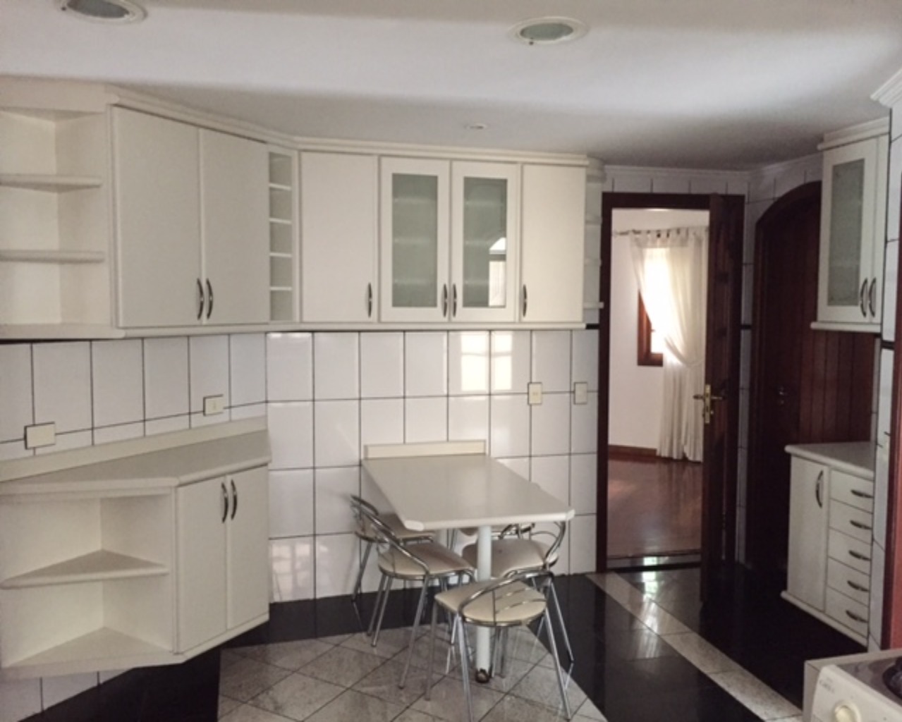Casa à venda no Morada dos Pinheiros, 356 m² – Morada dos Pinheiros (aldeia da Serra), Santana de Parnaíba – Cód. 68340208 — imagem 2
