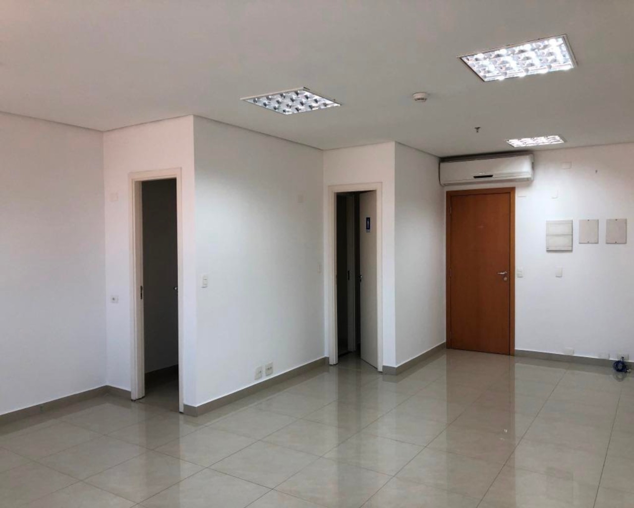 SALA — AVENIDA MARCOS PENTEADO DE ULHÔA RODRIGUES - Office Tambore - Office Tambore - TAMBORÉ - BARUERI/SP — imagem 8