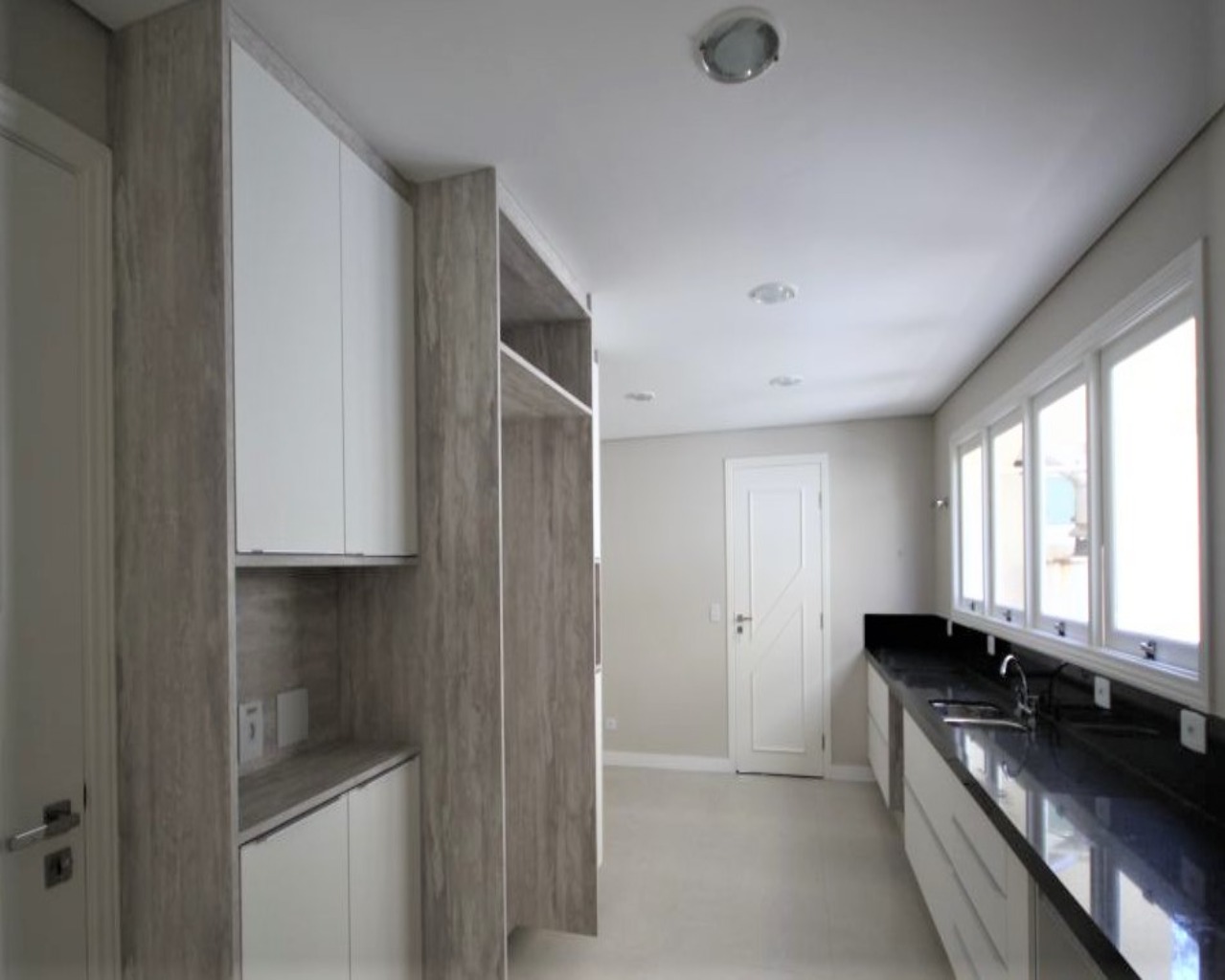 Casa à venda no Residencial 11, 589,95 m² – Alphaville, Santana de Parnaíba – Cód. 70735160 — imagem 7