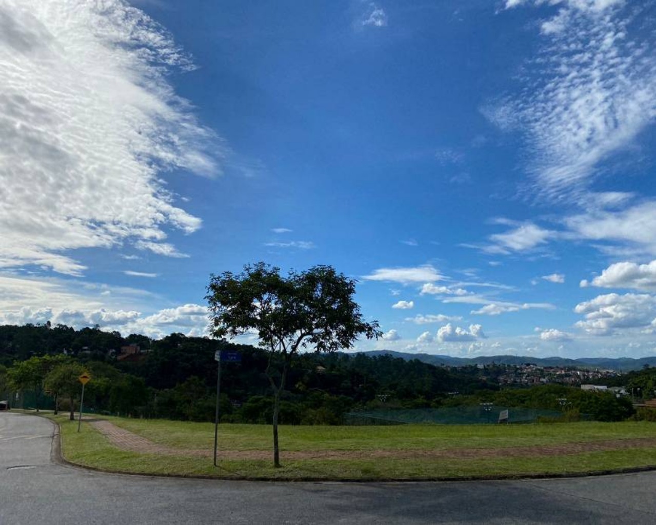 Terreno à venda no Genesis 1, 865 m² – Alphaville, Santana de Parnaíba – Cód. 70992275 — imagem 2