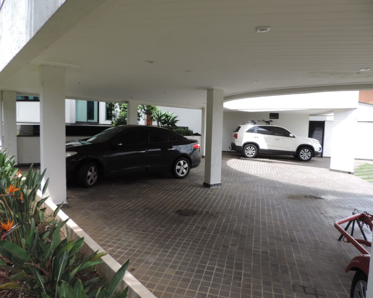 Casa para venda ou locação no Residencial 10, 960 m² – Alphaville, Santana de Parnaíba – Cód. 72518411 — imagem 3
