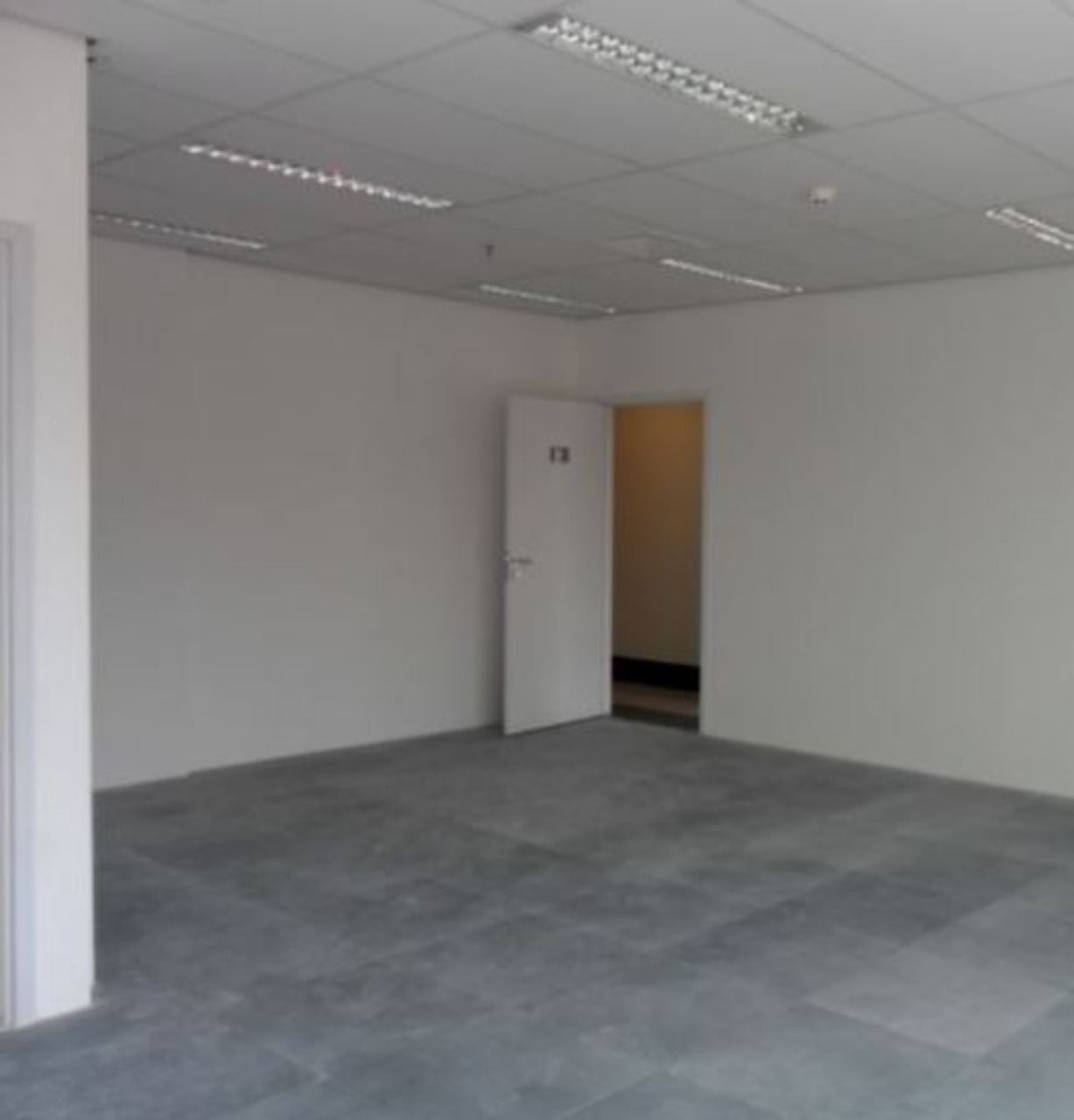 Sala comercial para venda ou locação em Alphaville Centro Industrial e Empresarial/Alphaville., 49 m² – Barueri – Cód. 73095518 — imagem 4