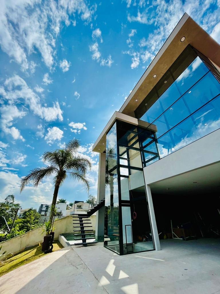 Casa à venda no Golf Village, 430 m² – Pousada dos Bandeirantes, Carapicuíba – Cód. 73851405 — imagem 1
