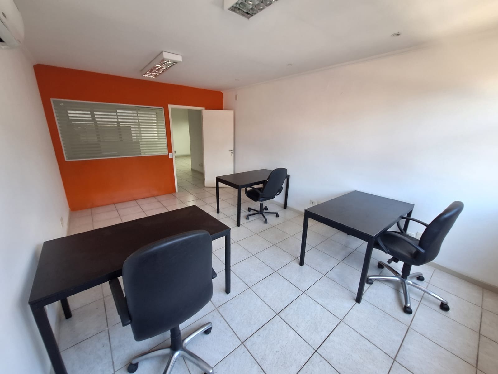 Prédio para locação no Centro Comercial, 240 m² – Condomínio Centro Comercial Alphaville, Barueri – Cód. 74223068 — imagem 3