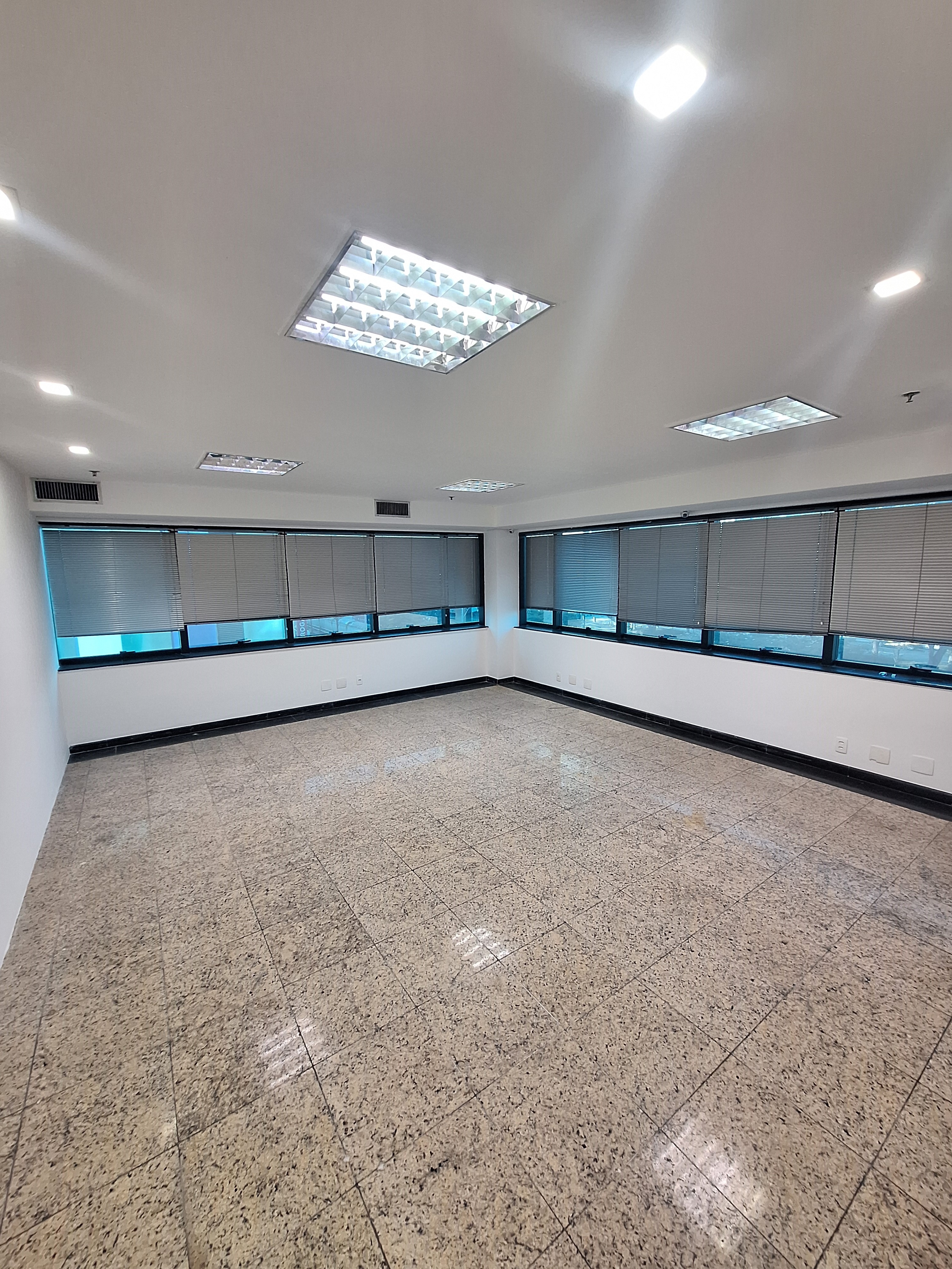 Sala comercial para locação no Eagle Point, 91,24 m² – Barueri – Cód. 75635317