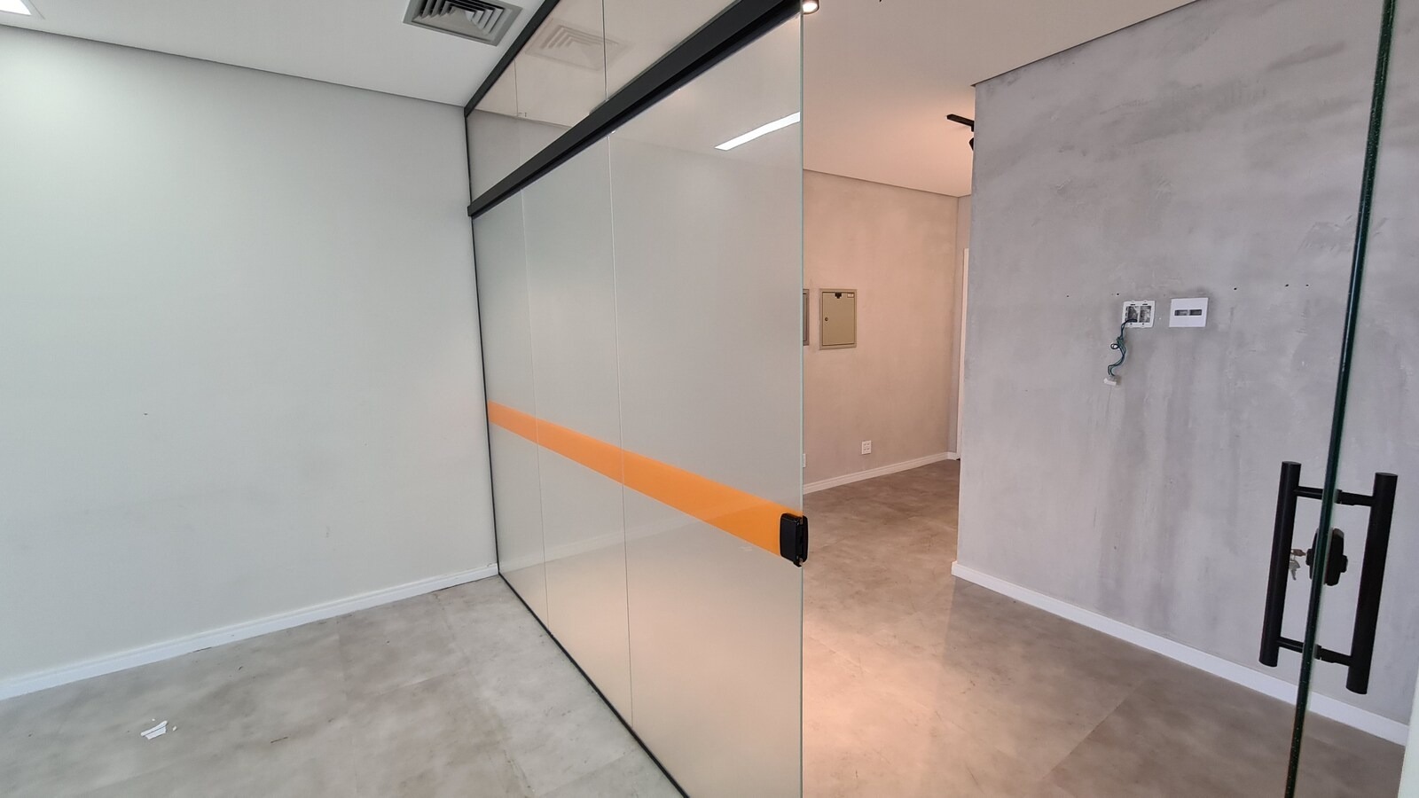 Sala comercial à venda em Alphaville Centro Industrial e Empresarial/Alphaville., 90 m² – Barueri – Cód. 75808600 — imagem 4