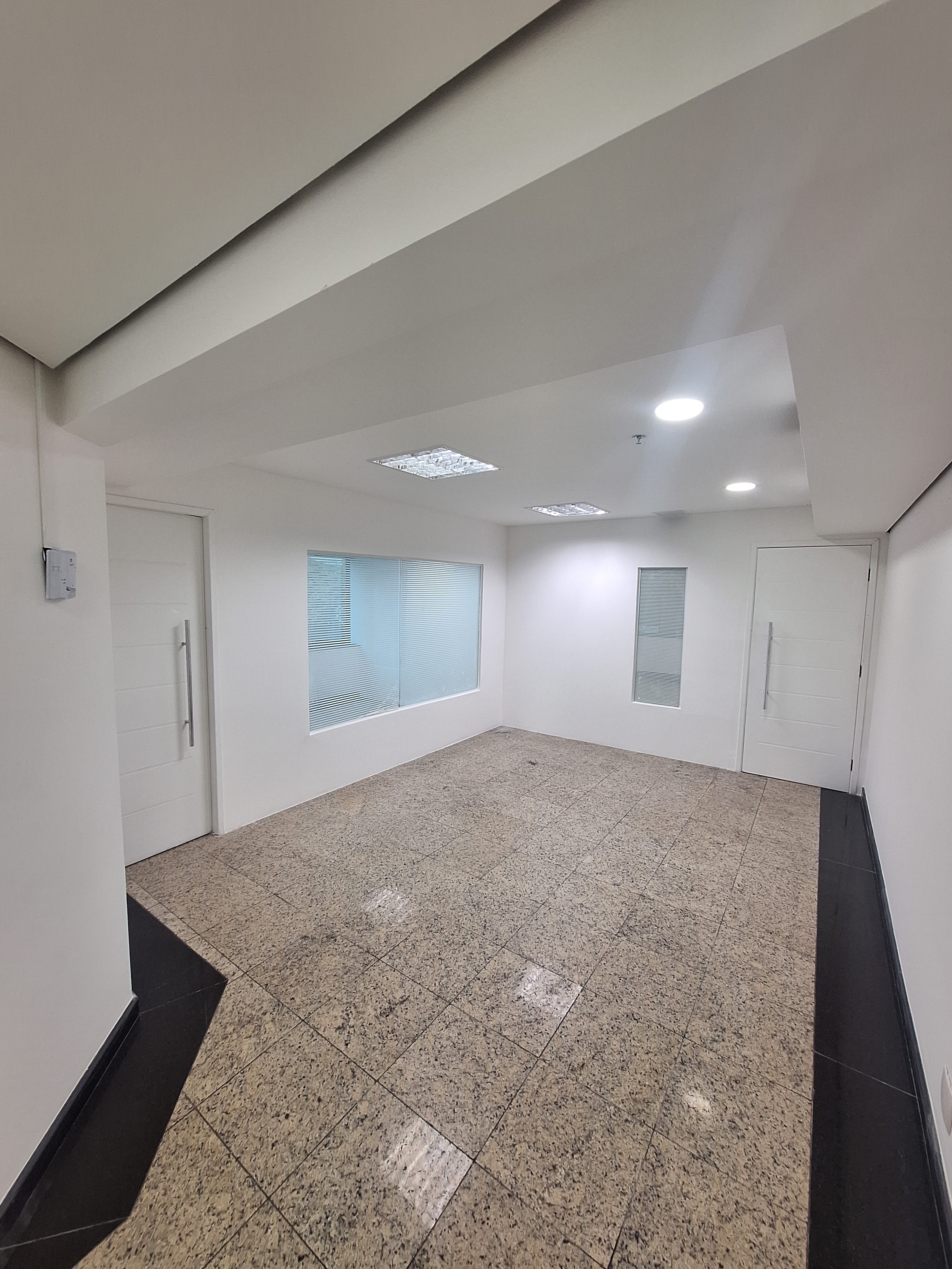Sala comercial para locação no Eagle Point, 91,24 m² – Alphaville Industrial, Barueri – Cód. 75635317 — imagem 2
