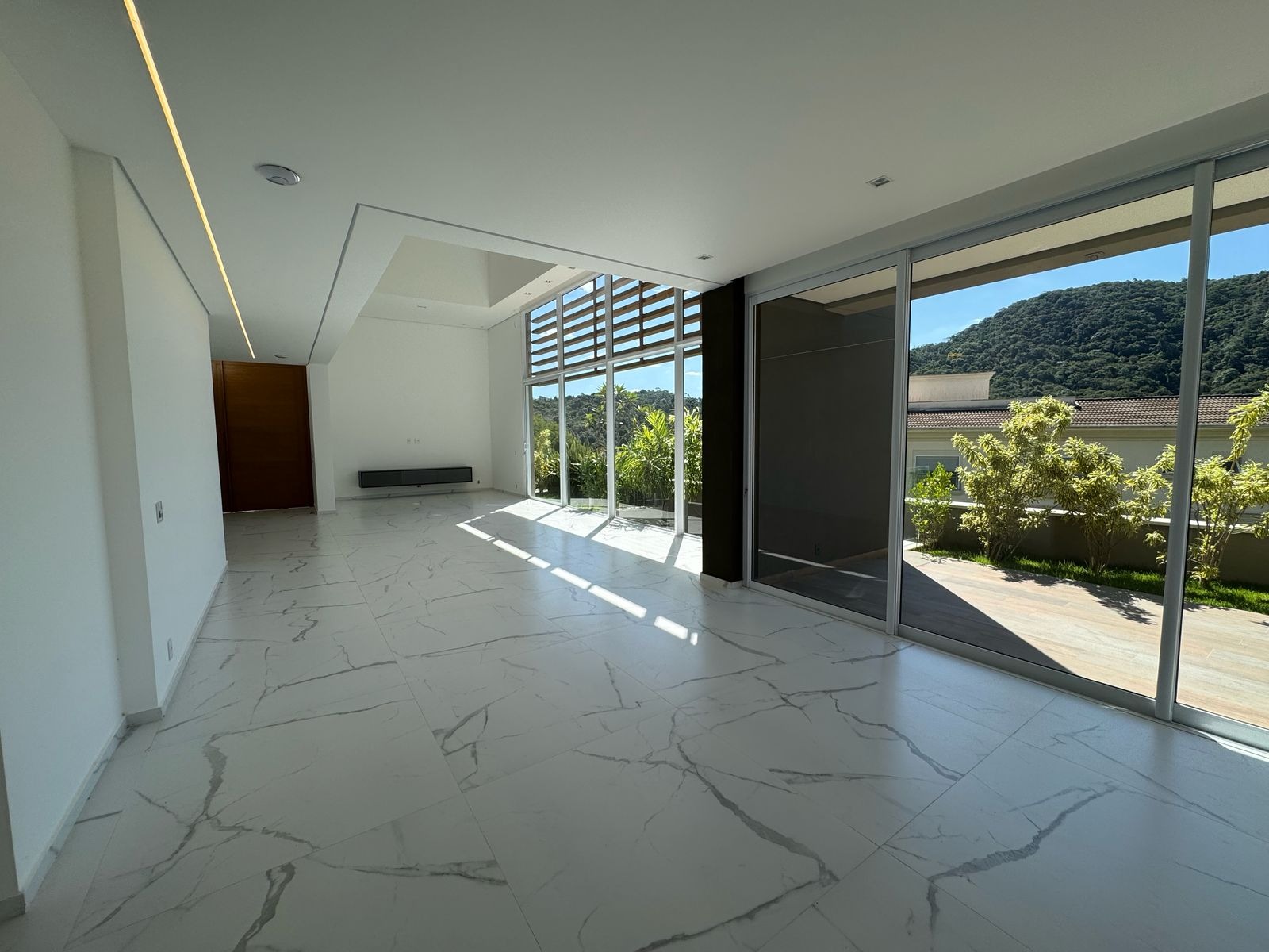 Casa à venda no Tamboré 10, 625,56 m² – Tamboré, Santana de Parnaíba – Cód. 76283867 — imagem 2