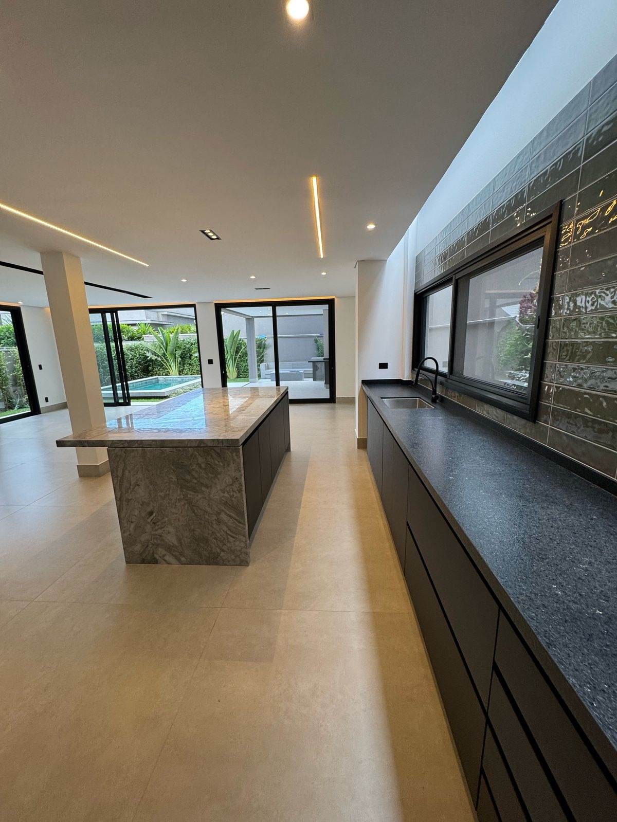 Casa à venda no Residencial 3, 345 m² – Alphaville, Santana de Parnaíba – Cód. 76474275 — imagem 8