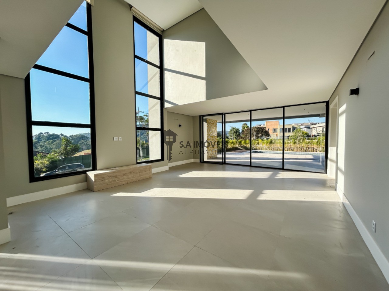 CASA — RUA TOULON - tambore 11 - TAMBORÉ - SANTANA DE PARNAÍBA/SP — imagem 2