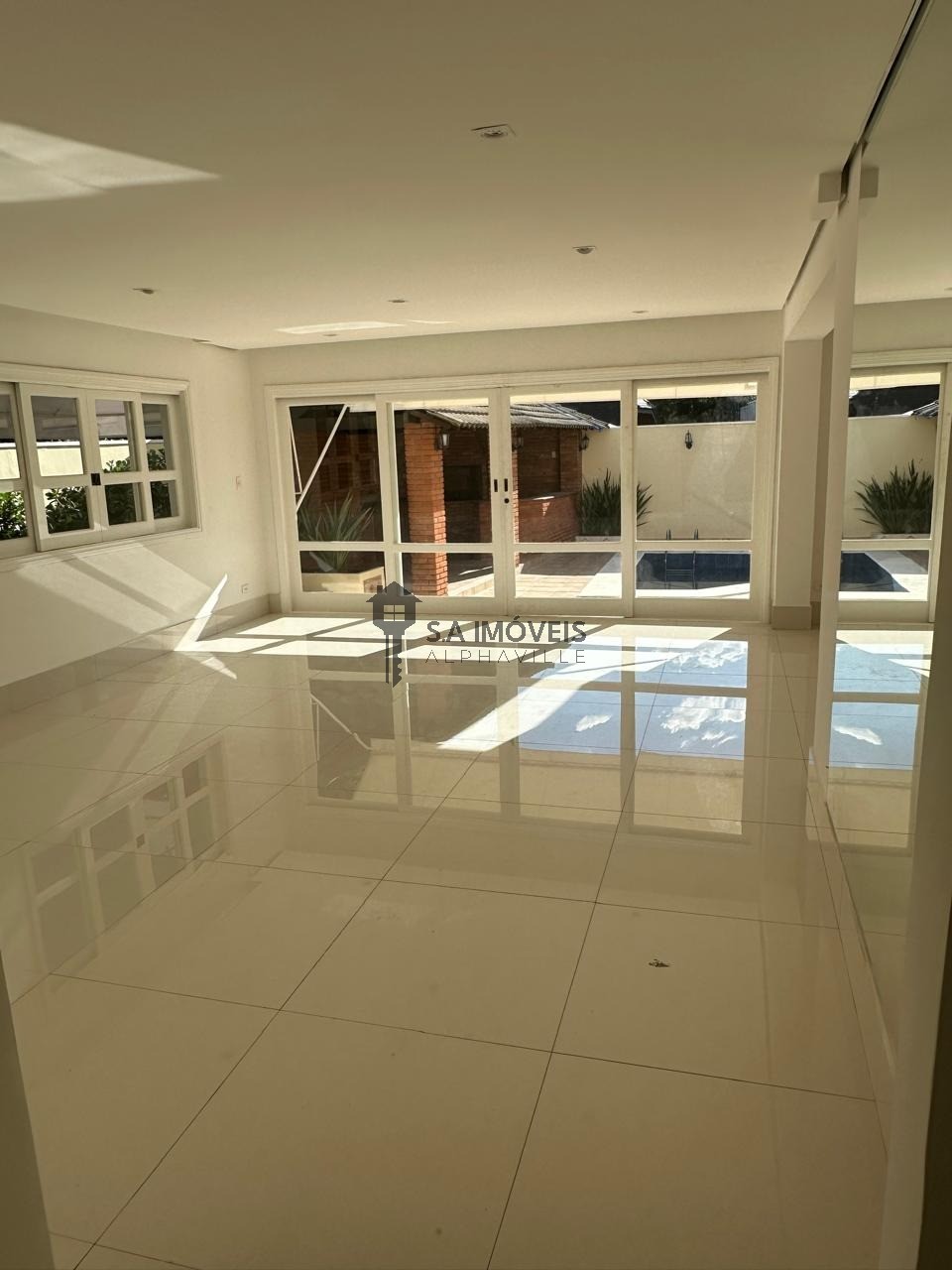 Casa para venda ou locação no Residencial 9, 370 m² – Alphaville, Santana de Parnaíba – Cód. 77772007 — imagem 2