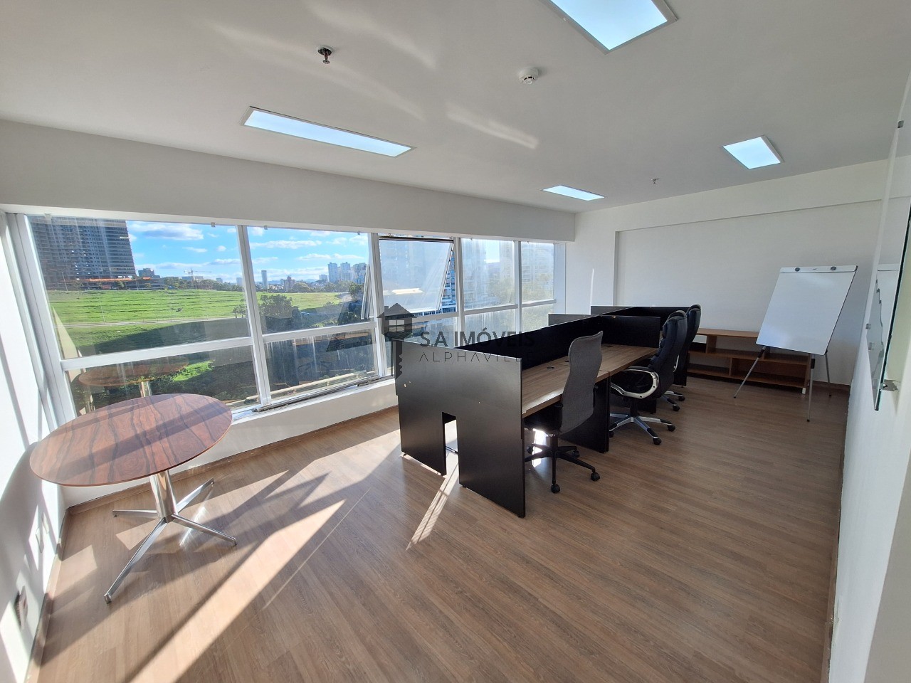 Sala comercial para locação no Brascan Century Plaza, 42,7 m² – Green Valley Alphaville, Barueri – Cód. 77913081 — imagem 1