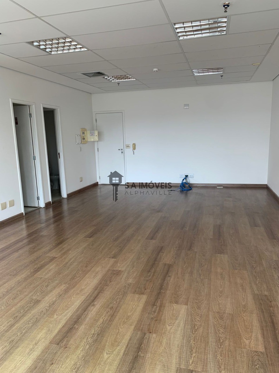 Sala comercial para locação no Alpha Square, 55,77 m² – Sítio Tamboré Alphaville, Barueri – Cód. 78020552 — imagem 3