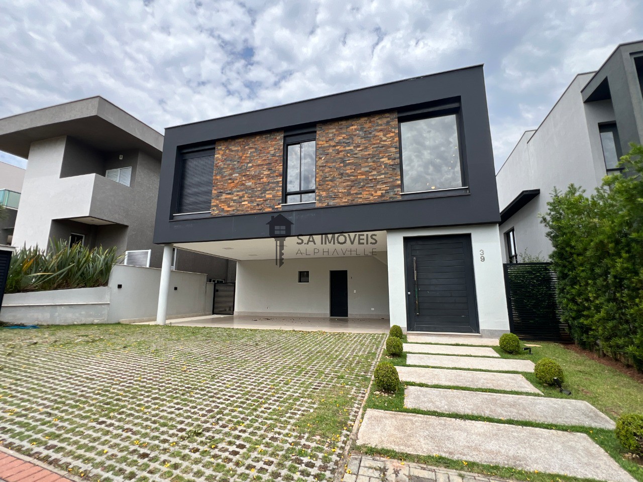 Casa à venda no Itahyê, 332 m² – Cidade Tamboré, Santana de Parnaíba – Cód. 78174081 — imagem 1