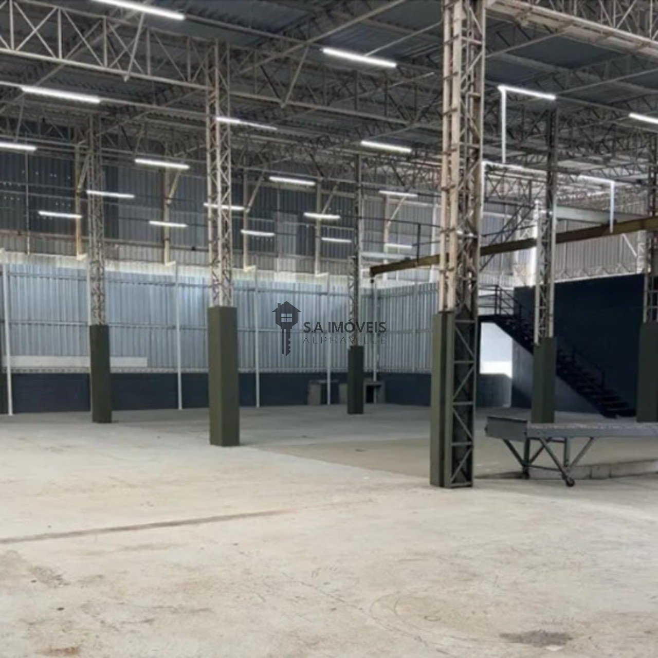 Galpão à venda em Jardim Califórnia, 2.000 m² – Barueri – Cód. 78316623