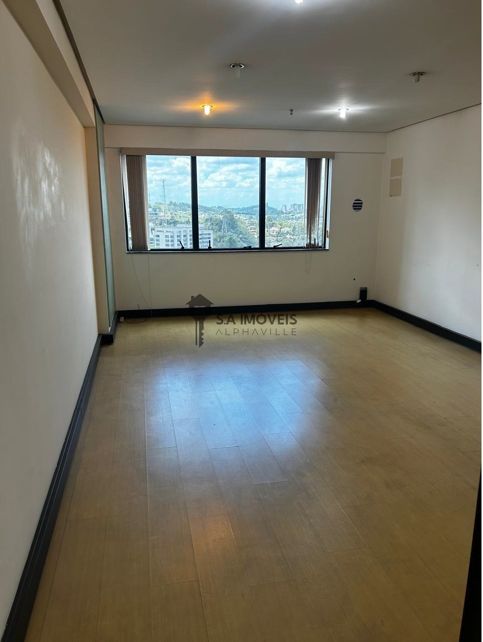 Sala comercial para venda ou locação no Shopping Service, 43 m² – Alphaville, Santana de Parnaíba – Cód. 78557894