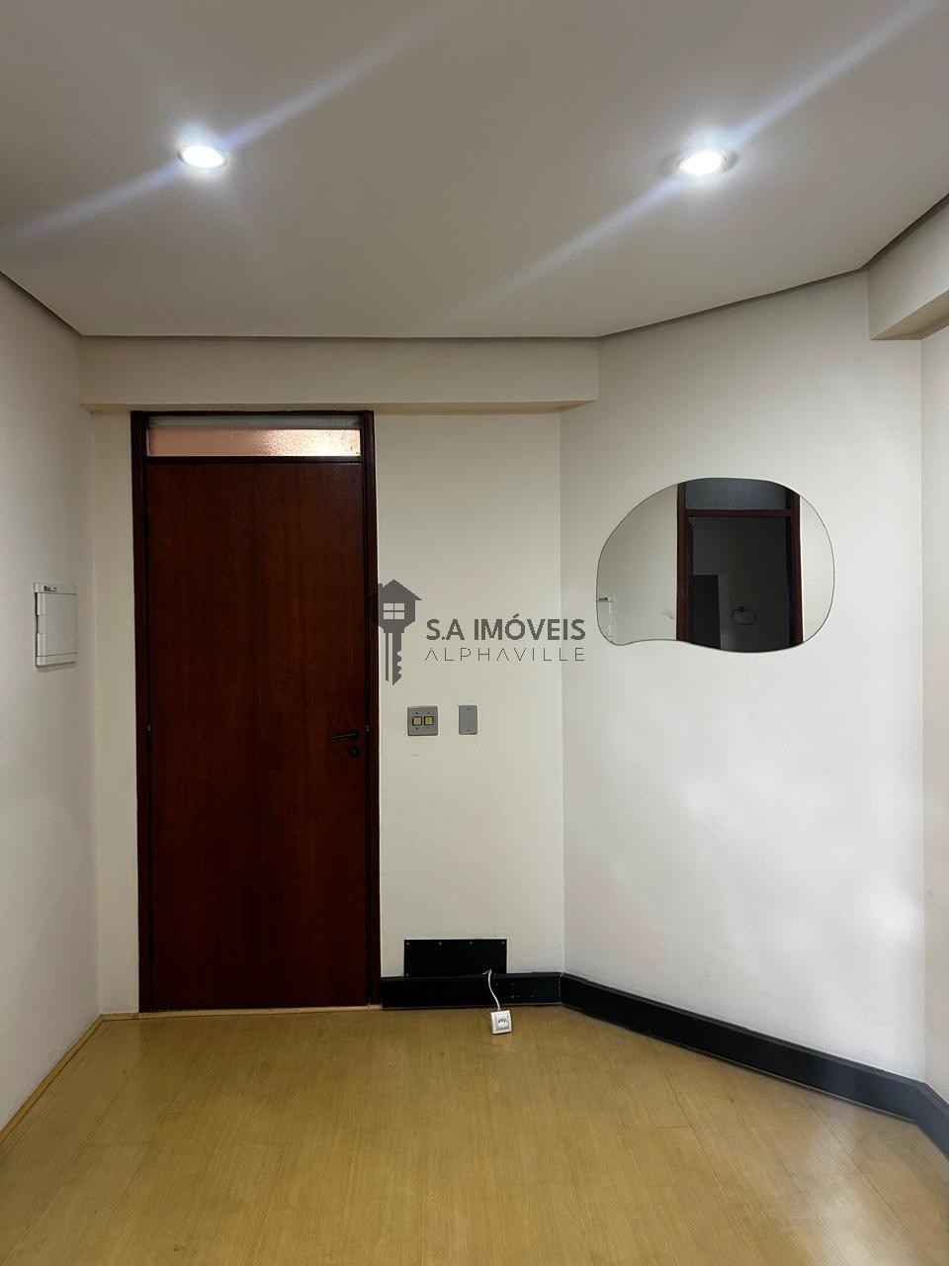 Sala comercial para venda ou locação no Shopping Service, 43 m² – Alphaville, Santana de Parnaíba – Cód. 78557894 — imagem 2