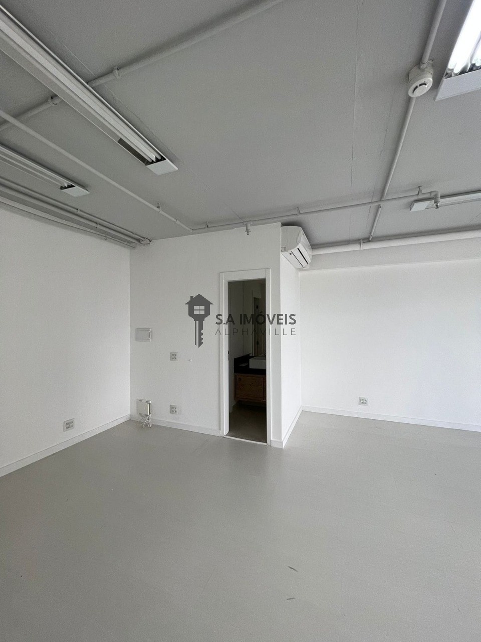 Sala comercial para venda ou locação em Alphaville Centro Industrial e Empresarial/Alphaville., 49 m² – Barueri – Cód. 79015175 — imagem 3