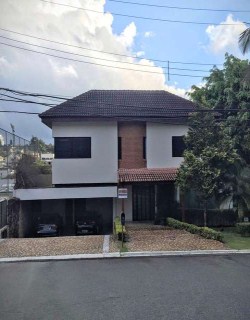 Casas em condomínio para alugar no Alphaville Residencial Zero em Barueri