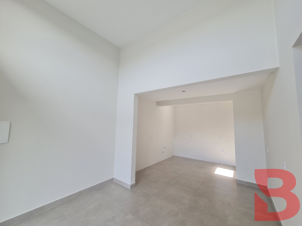 Imobiliária Nakamura Itapoá - Cambijú - Avenida Celso Ramos, 440