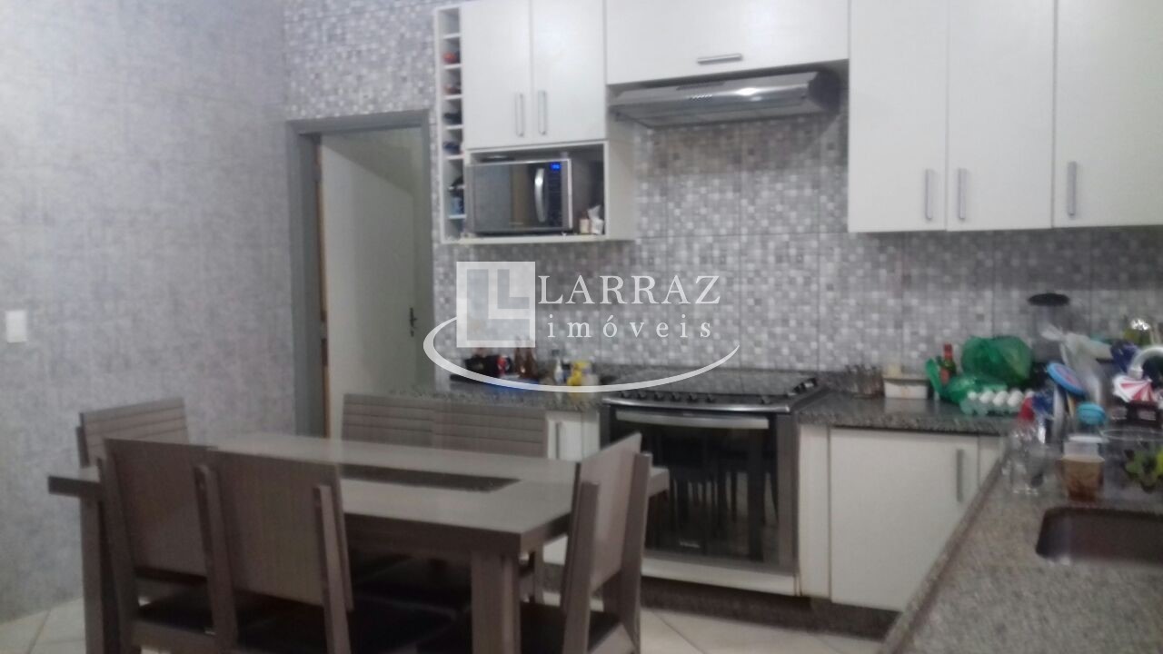 Excelente Casa Para Venda No Monte Alegre 3 Dormitorios Sendo 1 Excelente Casa Para Venda No Monte Alegre 3 Dormitorios Sendo 1