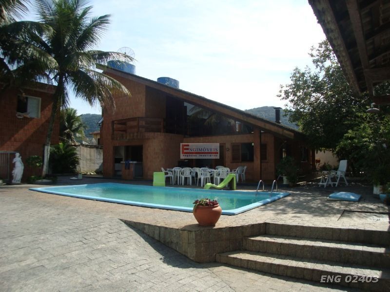CASA A VENDA EM JUQUEHY