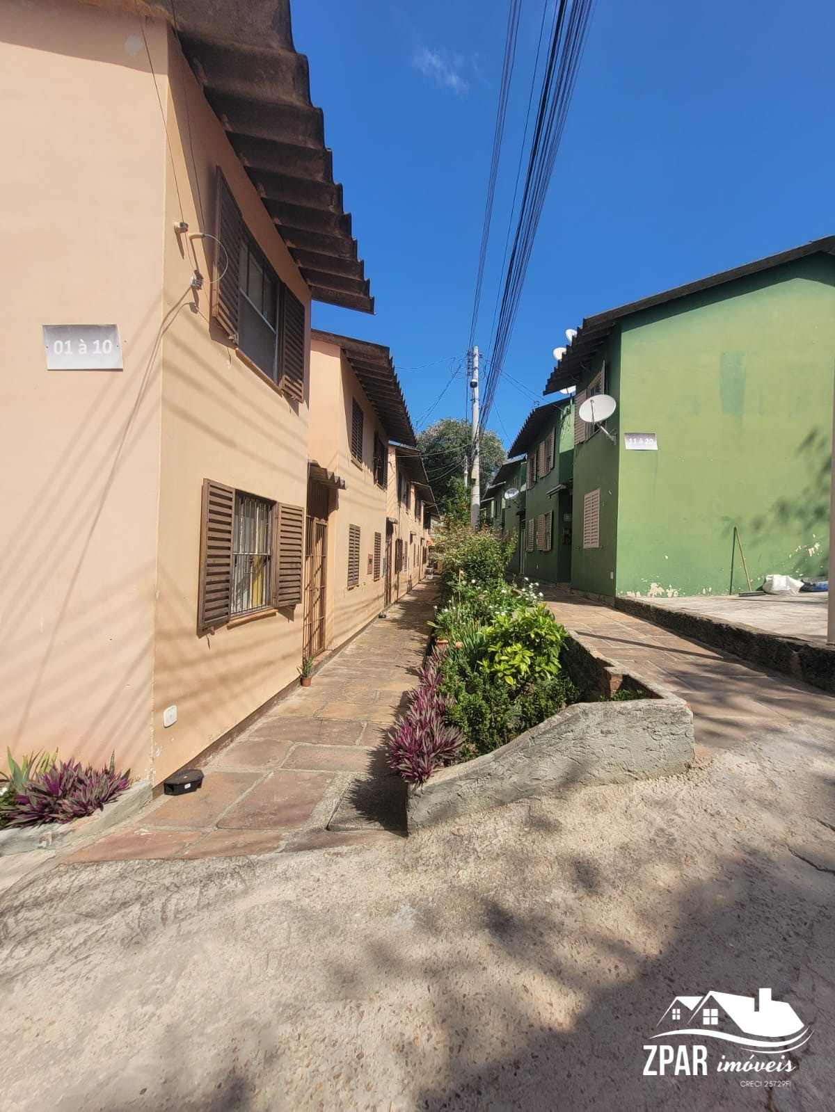 Casas à venda na Avenida Juca Batista em Porto Alegre, RS - ZAP Imóveis