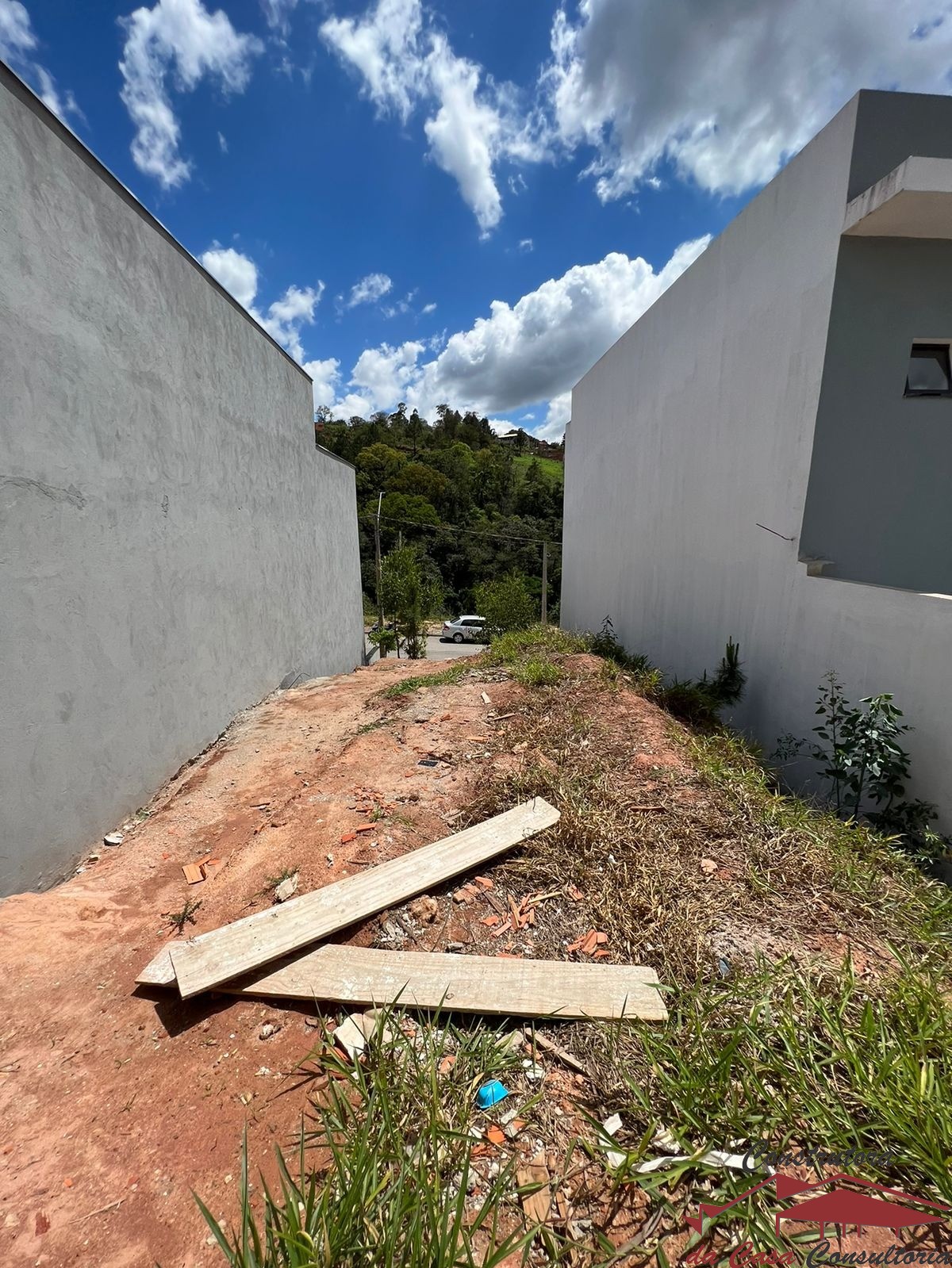 Casa à venda no bairro Colina Santa Mônica em Votorantim/SP