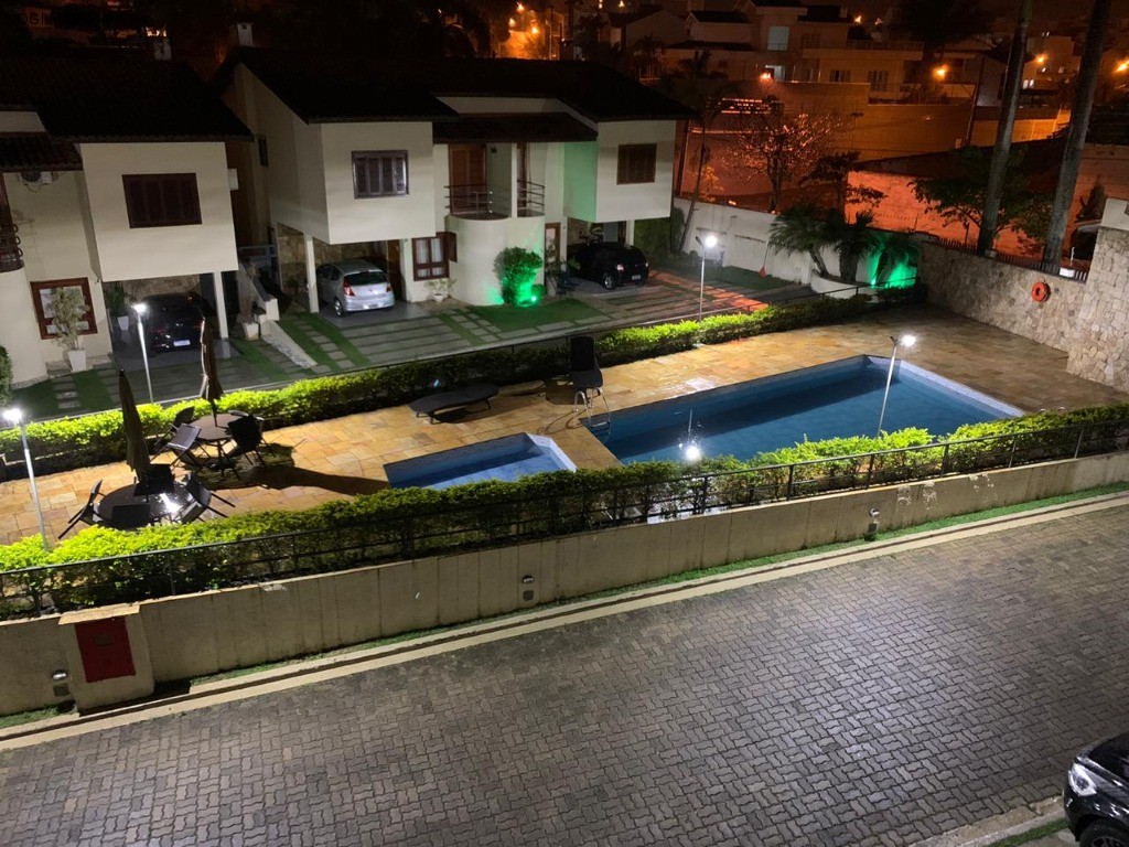 Casa a venda em Condomínio Residencial do Porto na Vila Oliveira em Mogi  das Cruzes.