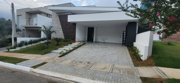 CASA RESIDENCIAL À VENDA, CONDOMÍNIO BELVEDERE I, VOTORANTIM.