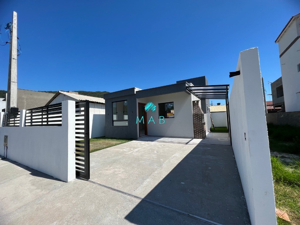 Sobrado Geminado para Venda, Florianópolis / SC, bairro Ingleses do Rio  Vermelho, 2 dormitórios, sendo 2 suítes, 1 banheiro, 2 vagas de garagem,  área construída 85,00 m², terreno 180,00 m²