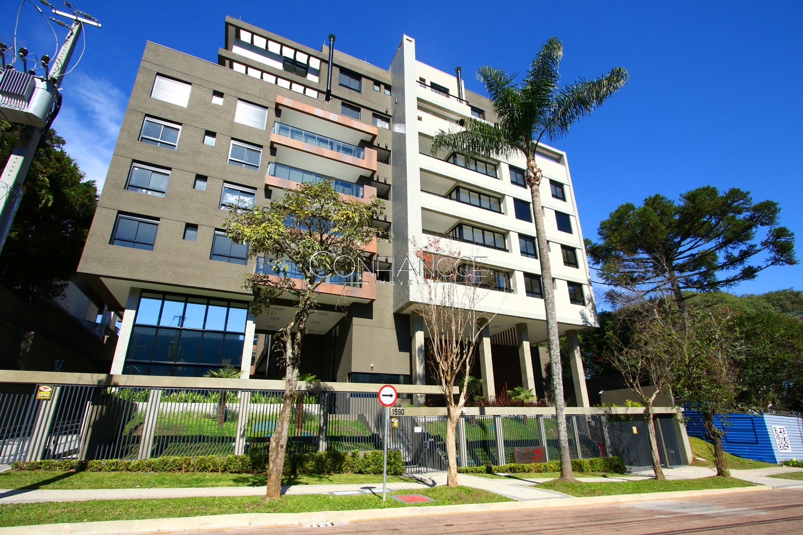 Riserva 35  Vende Apartamento Novo com 2 Quartos e 2 Vagas