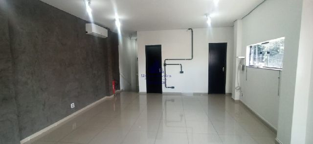 SALA COMERCIAL SEMI MOBILIADA PARA LOCAÇÃO 15M² DENTRO DE SALÃO DE