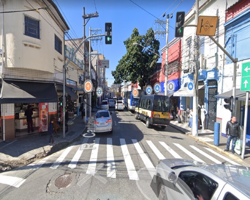 Ponto Comercial na Rua Júlio Ribeiro, Brás em São Paulo, por R