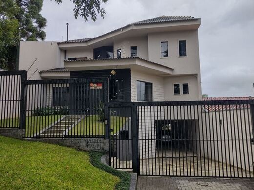 Casa em Condomínio à venda 3 Quartos 3 Suites 2 Vagas 167.13M²