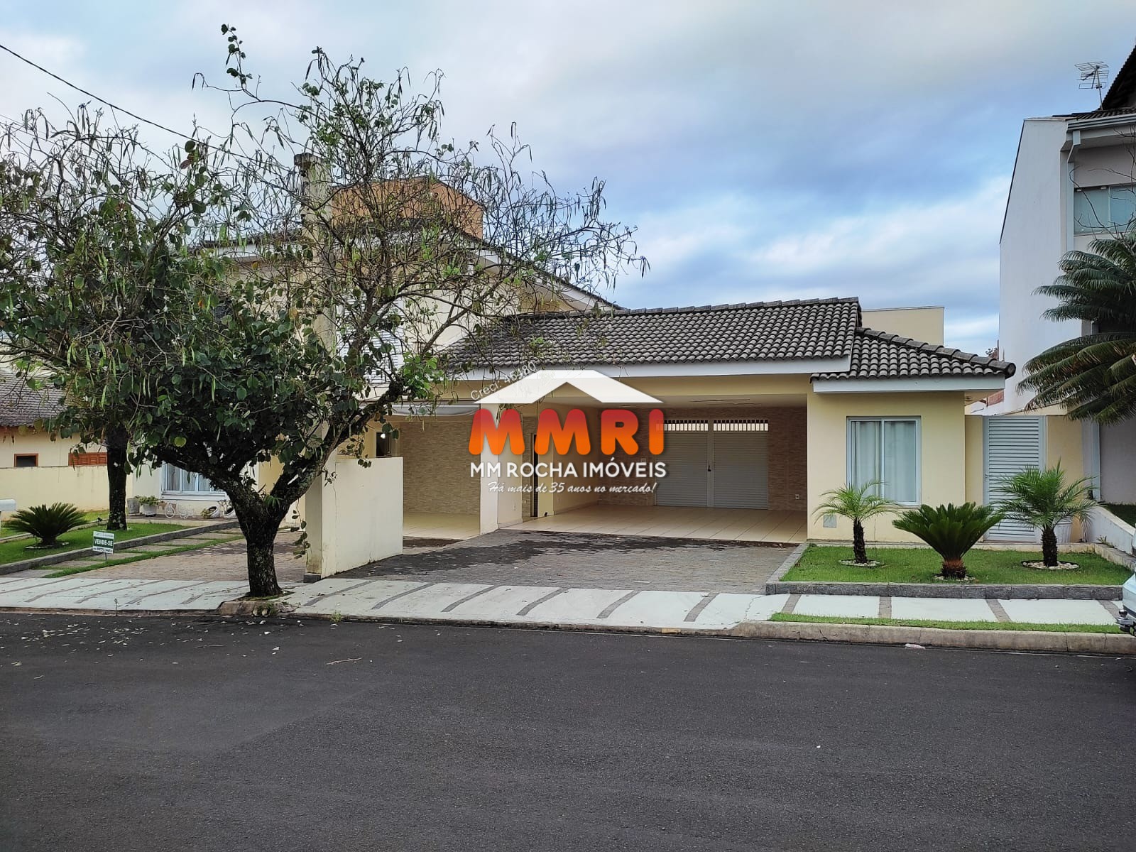 🏡Casa em Condomínio Araçoiaba da Serra-SP 📐800 m² Terreno 📐332