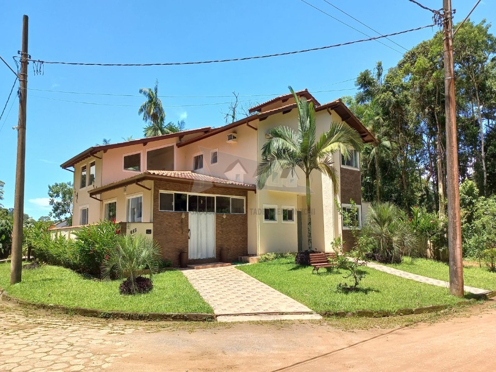 Casa à venda, 04 dormitórios, 03 suítes, 04 vagas - Jardim Santa Maria -  Mococa (SP).