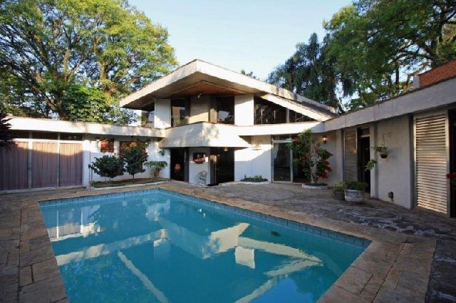 Casa na Rua Jacarandá, Leonor em Londrina, por R$ 1.490/Mês - Viva