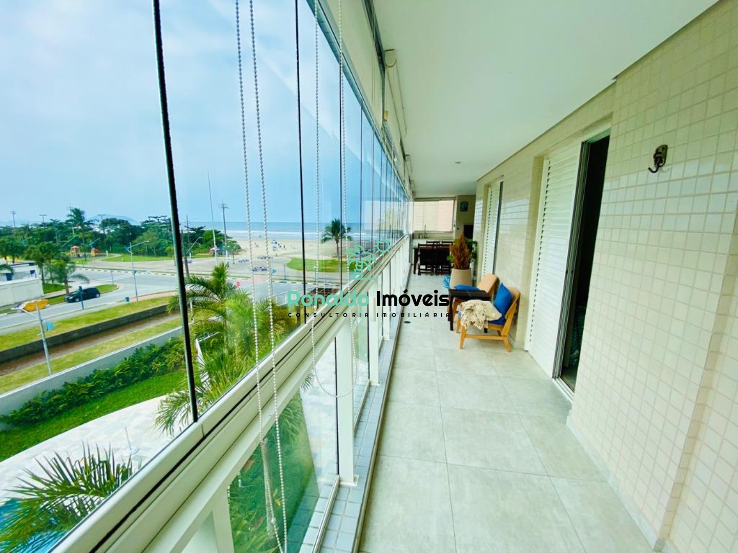 Oportunidade!!! Lindo Apartamento 3 Dorm (2 suítes) Vista para o Mar no  Centro de Bertioga.