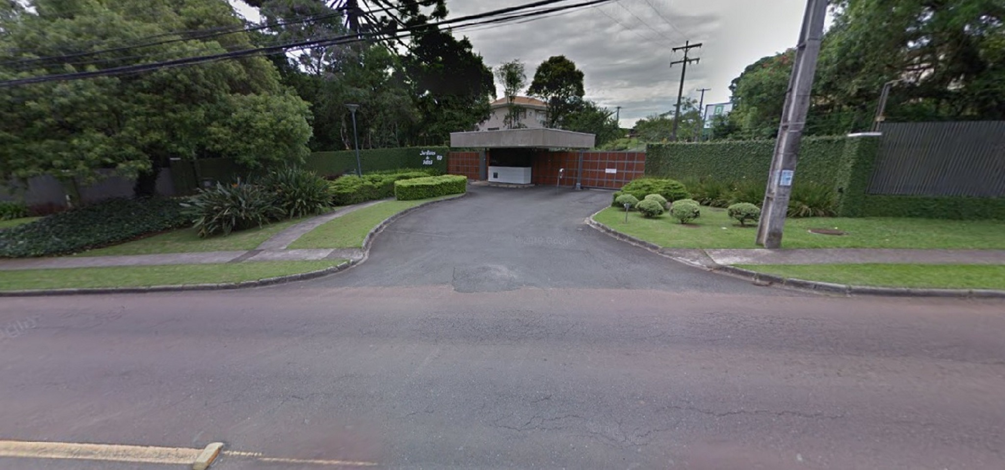 Casas para Alugar em Cristo Rei, Curitiba - PR - MGF Imóveis