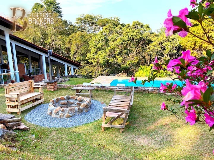 Linda casa de campo em condomínio Sítio da Moenda