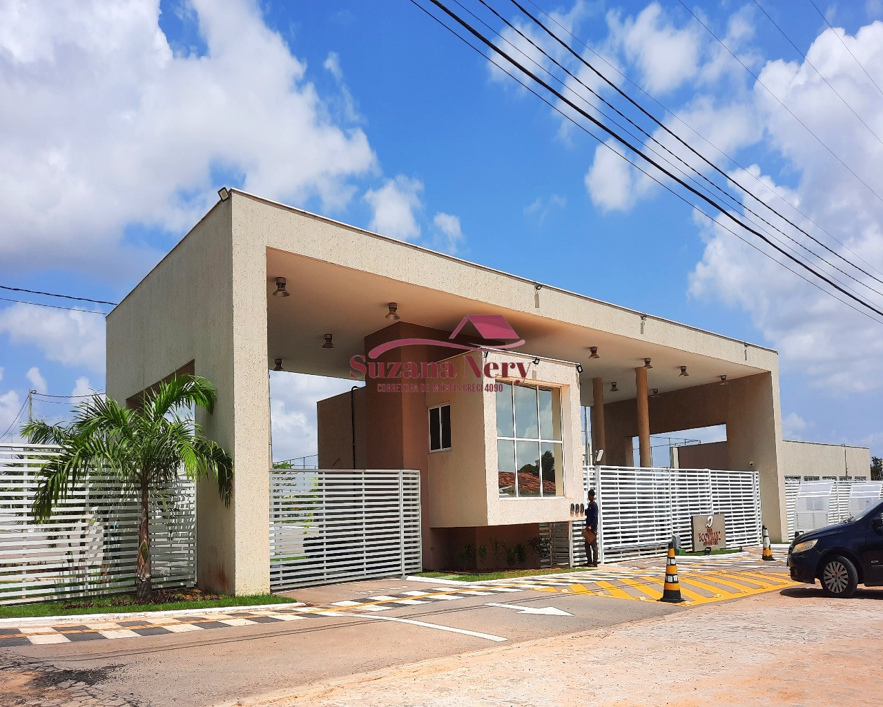 Casas de Condomínio com quadra poliesportiva à venda em Flora