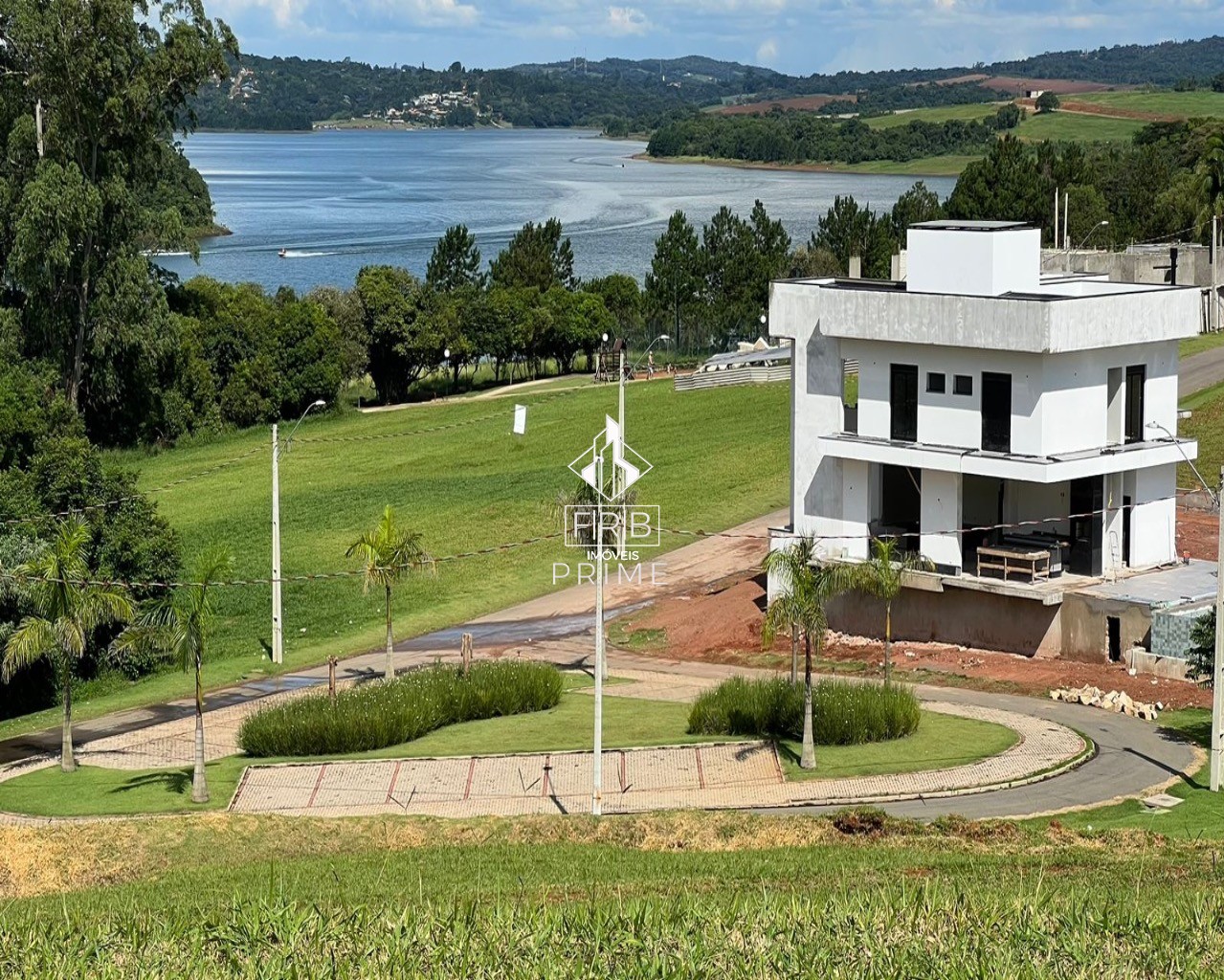 Lote no Condomínio Le Portier Nautic Residence.