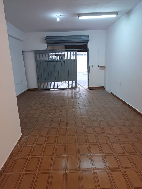 SALA COMERCIAL SEMI MOBILIADA PARA LOCAÇÃO 15M² DENTRO DE SALÃO DE BELEZA.  SEM VAGA DE GARAGEM!