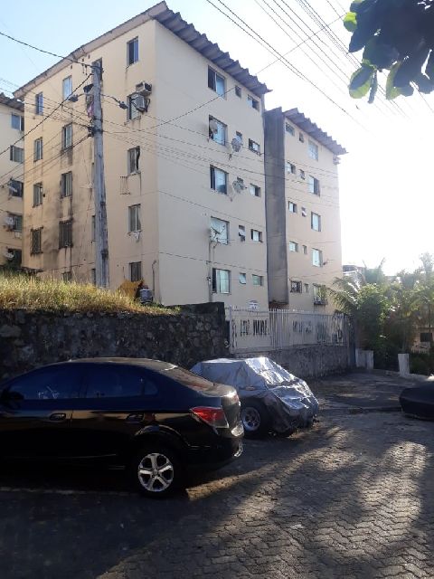 Apartamento na Rua Rio Trobogi, 10, Piatã em Salvador, por R