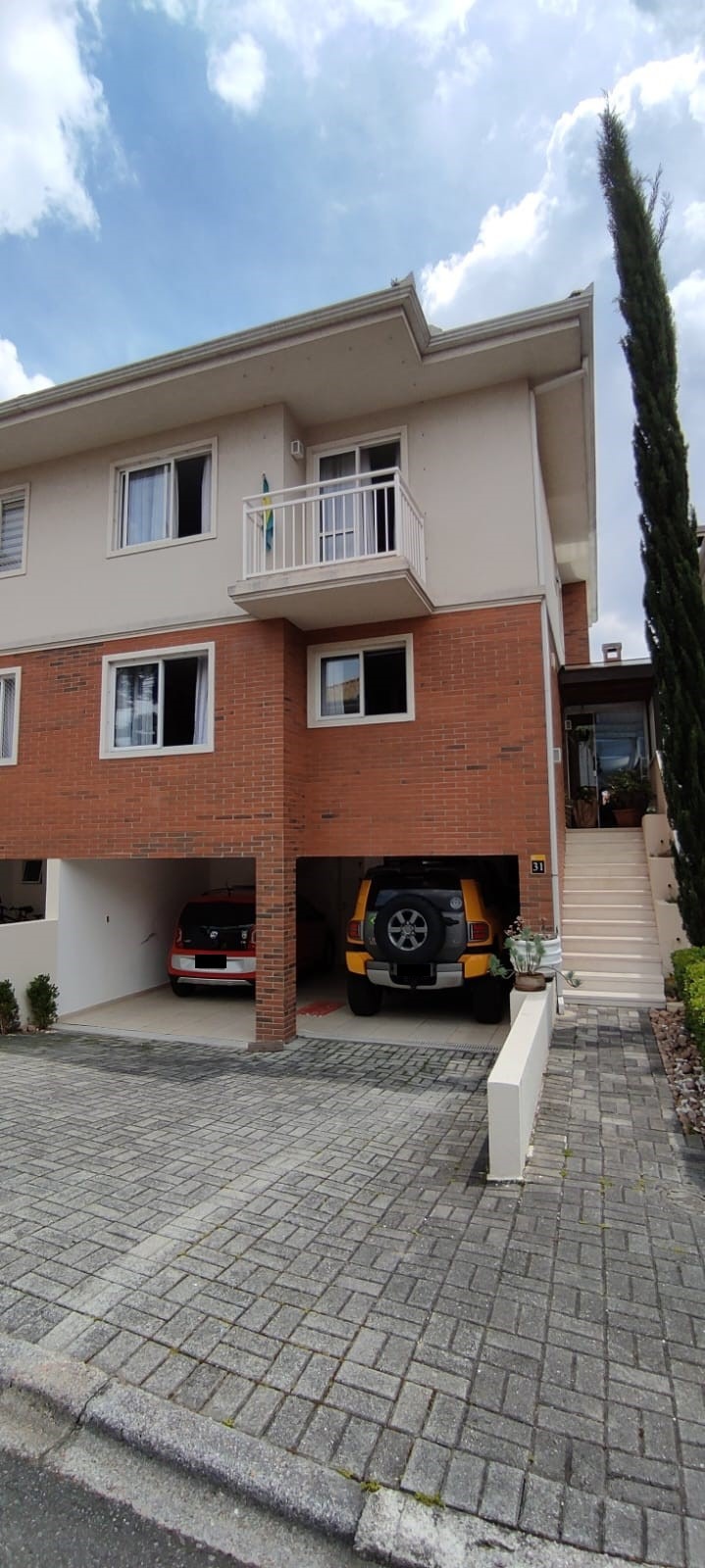 Casa de alto padrão em condomínio fechado no bairro Guabirotuba-Curitiba-PR
