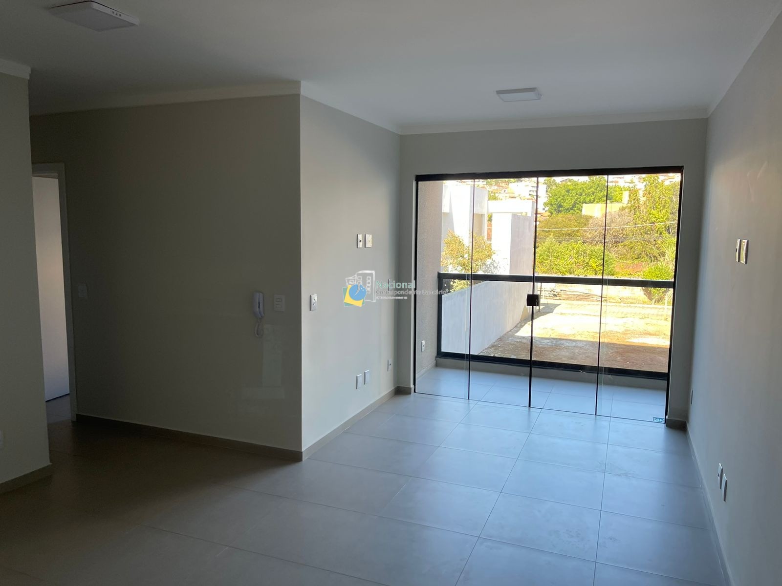 Itajubá/MG - Prédio com 2 andares no Centro - jb28998 Apartamentos