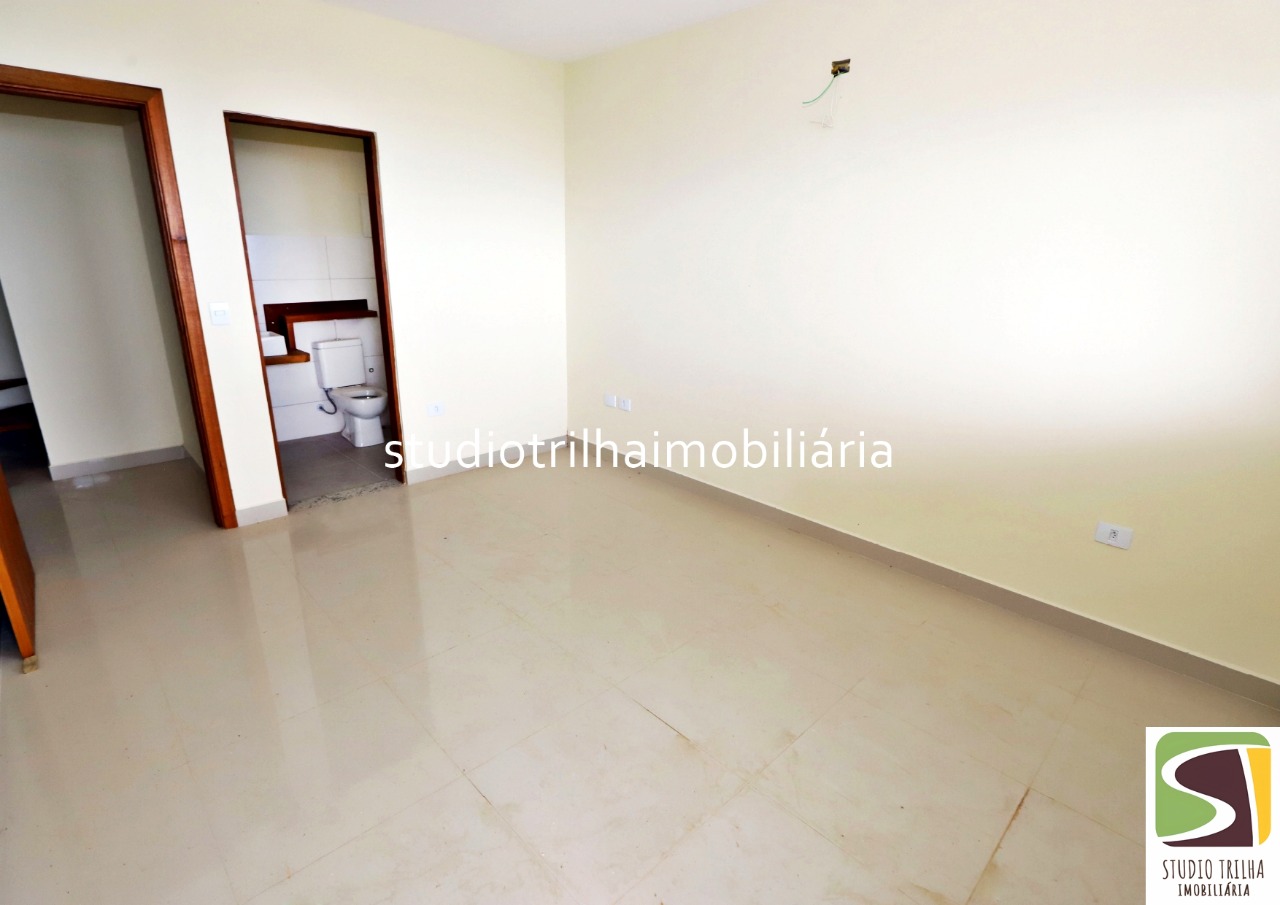 Linda Casa Térrea com 170m², Vista ao Mar, 3 suítes em Ilhabela - SP