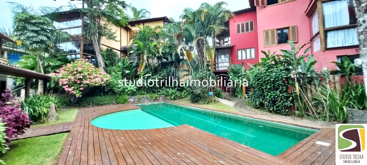 Lindo Sobrado em Condomínio, 100m² com 2 suítes no bairro Bexiga, Ilhabela - SP