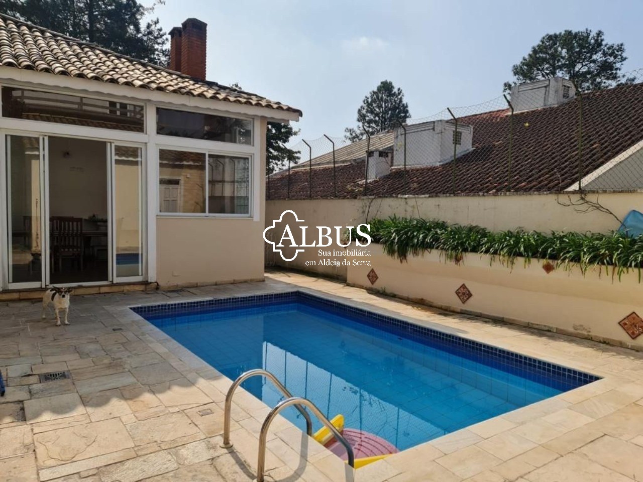 Casa térrea à venda no Morada dos Pássaros, 4 dormitórios, 560m²